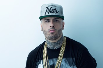 Nicky-Jam-press-photo-01-billboard-1548.jpg